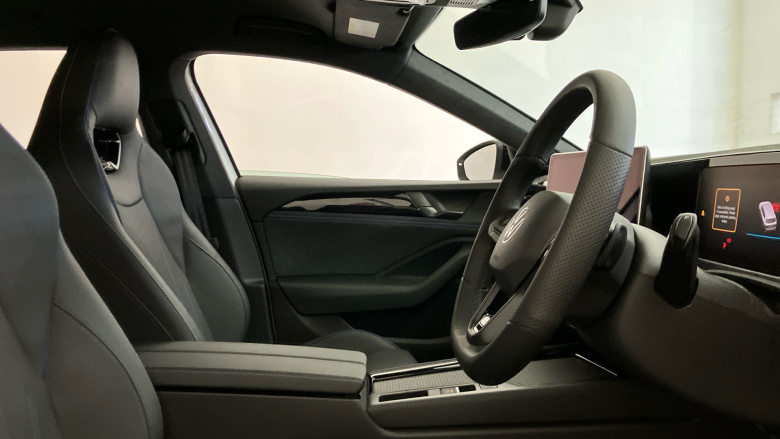 Volkswagen Passat 1.5 eTSI R-Line 5dr DSG Petrol Estate